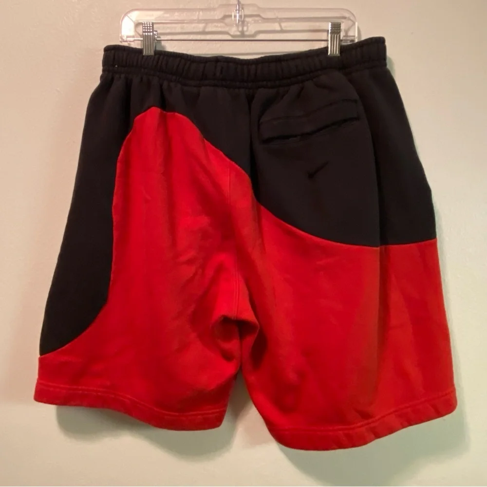 Nike Shorts Mens Size XL Red‎ and Black Stretch Pull On Drawstring